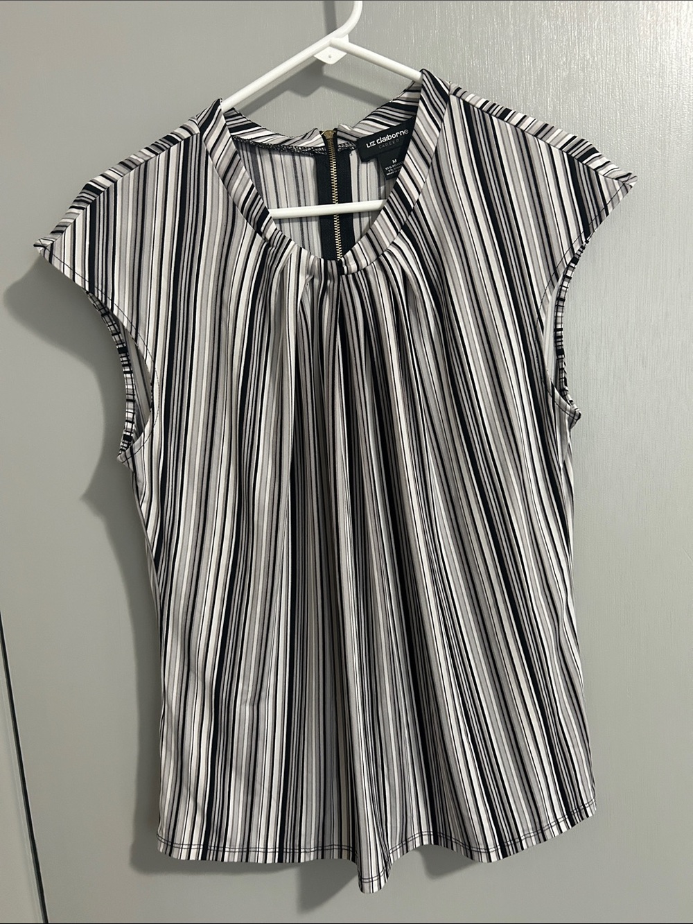 Liz Claiborne Black & White Vertical Stripe Cap Sleeve Blouse